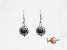 Pendientes de plata y piedra. Pendientes pequeños con malaquita redondos.