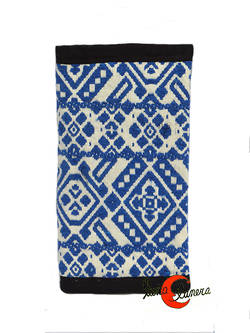 Cartera monedero vegana de tela de algodón grande. Tejido blanco y azul.