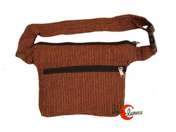 Riñonera grande de tela de algodón colección Mugling. Rectangular tela rayada marrón intenso.