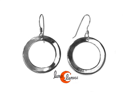 Pendientes de plata. Aro pequeño de chapa de plata lisa.