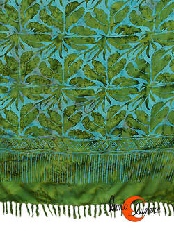 Pareo-fular Bali verde con dibujos grandes azules.