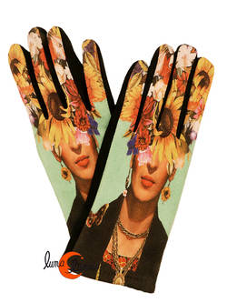 Guantes con imágenes de cuadros famosos, retrato de Frida Kahlo con un girasol en la cara.