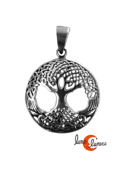 Colgante de plata estilo celta. Colgante árbol de la vida.