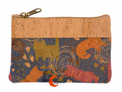 Corcho. Monedero pequeño rectangular con dos cremalleras, gatos.