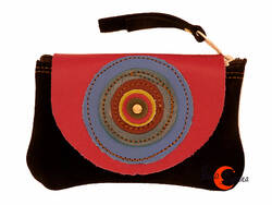 Monedero de piel grande con colores. Piel de ante negra.