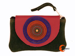 Monedero de piel grande con colores. Piel de ante verde.