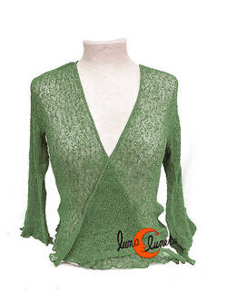 Chaquetas, rebecas de punto. Color verde grisaceo, o bien, gris verdoso.