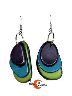 Pendientes de semillas de tagua. Tres piezas verde azul claro azul oscuro,