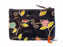 Shanti, monederos de piel de India. Monedero rectangular pequeño, negro mariquitas.