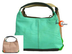 Soruka, bolso de mano mano de piel doble, turquesa y bisón.