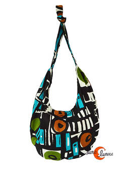 Bolso bandolera de tela redondeado, negro con dibujos.