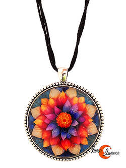 Colgante grande con dibujos. Flor mandala 2.