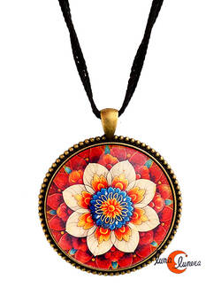 Colgante grande con dibujos. Flor mandala 9.