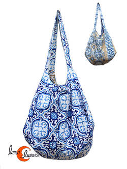 Bolso de tela grande con forma de saco doble asa REVERSIBLE, blanco y azul.