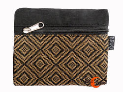 Cartera vegana Bruo de tela con goma. Grande modelo 2 dibujos marrones.