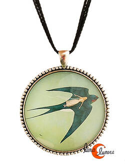 Colgante grande con dibujos. Golondrina.