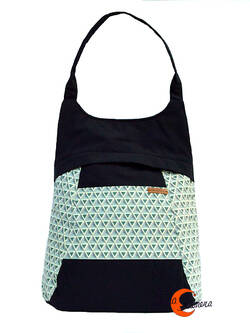 Impermeables. Mochilas de tela Mugling. Mochila bolso triangulos verde.