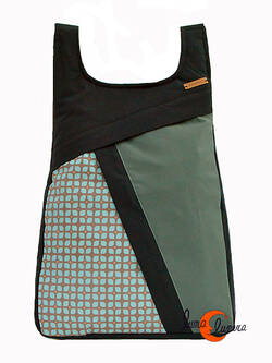 Impermeables. Mochilas de tela Mugling. Mochila redonda dibujos verde.