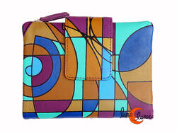 Cartera 28 de piel de colores Belmonte. Geométrica morada.