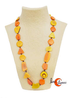 Collar de semillas de tagua. collar largo naranjo y amarillo.