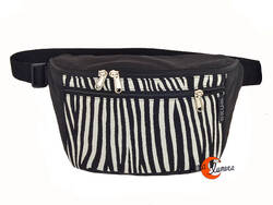 Riñoneras de tela BRUO. Riñonera redonda con cremallera grande XL, cebra blanco y negro.