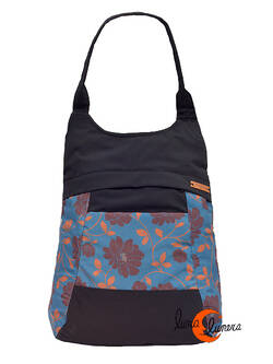 Impermeables. Mochilas de tela Mugling. Mochila bolso negra con flores, azul.