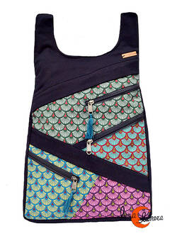 Mochilas de tela Mugling. Mochila parches con cremallera trasera, tulipanes azul morado.