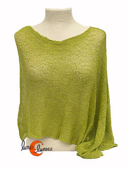 Poncho de punto. Verde pistacho.