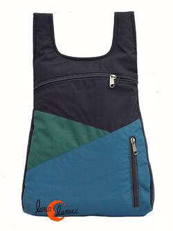 Impermeables. Mochilas de tela Mugling. Mochila redonda triángulos azul verde.