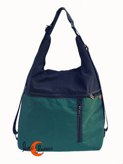Impermeables. Bolsos de tela Mugling. Bolso mochila verde botella lisa.