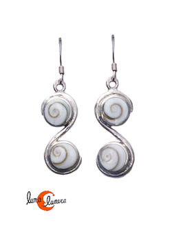 Pendientes de plata y caracola ojo de shiva. Doble piedra. 