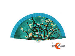 Abanico pequeño de tela y madera pintada, almendros en flor.