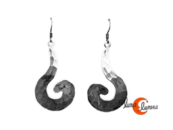 Pendientes de plata.Espiral mediana con textura.