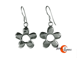 Pendientes de plata. Flor de margarita.